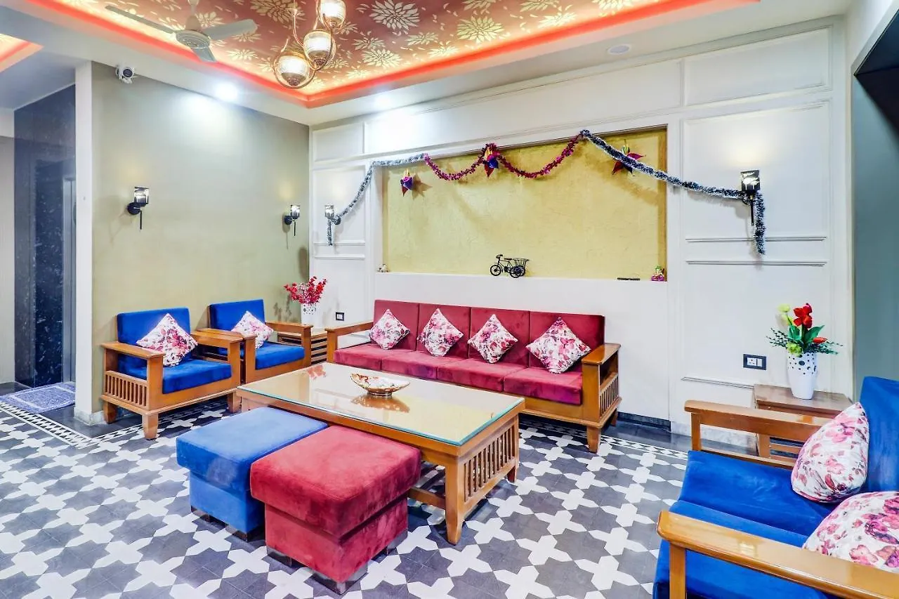 Collection O Hampton Inn Tajganj